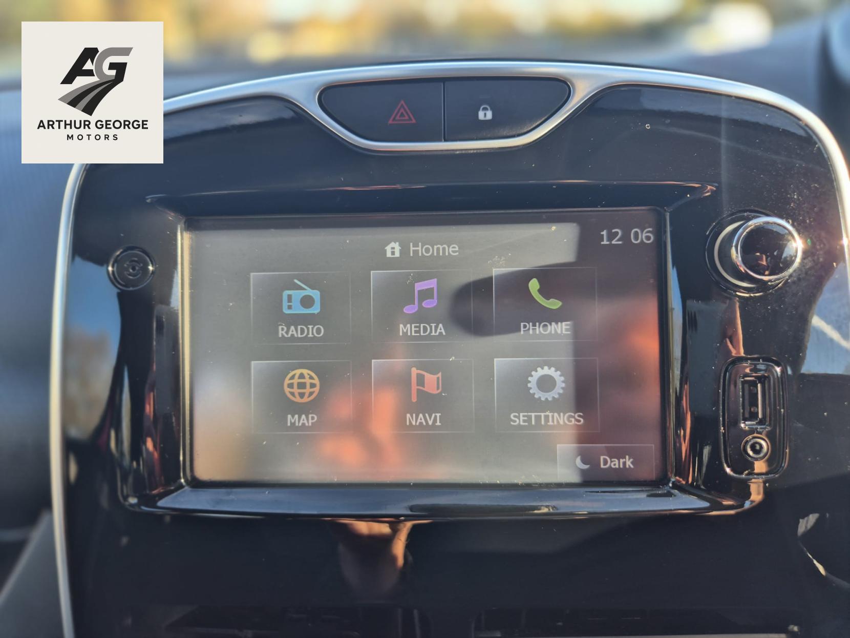 Renault Clio 1.5 dCi Dynamique S Nav Hatchback 5dr Diesel Manual Euro 6 (s/s) (90 ps)