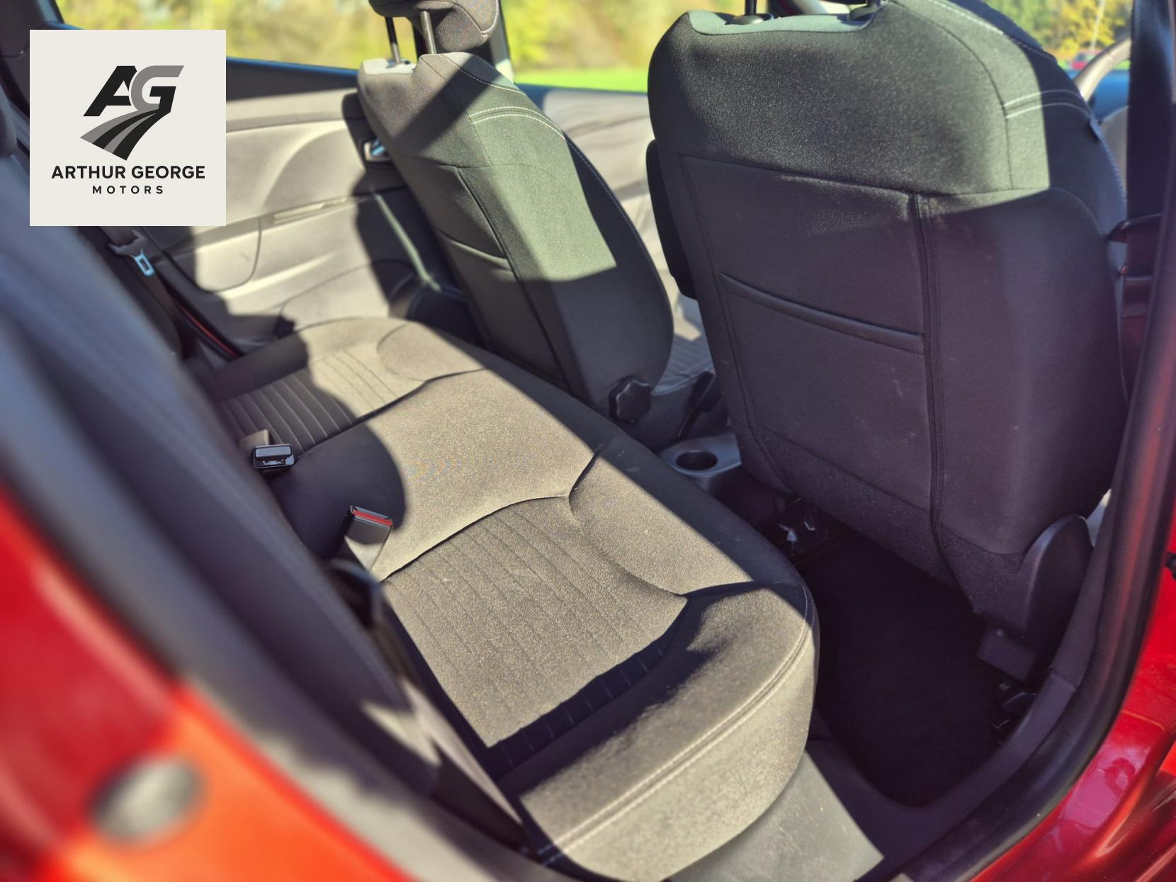 Renault Clio 1.5 dCi Dynamique S Nav Hatchback 5dr Diesel Manual Euro 6 (s/s) (90 ps)