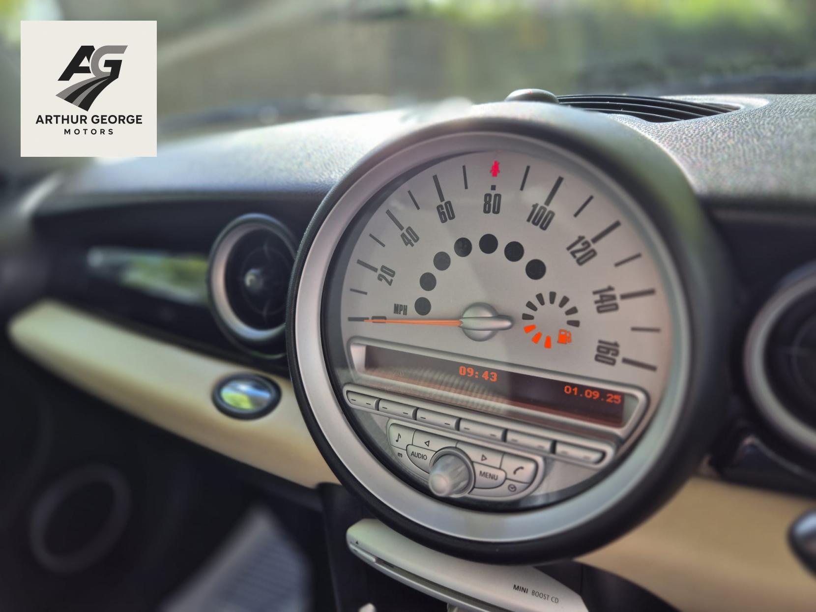 MINI Hatch 1.6 Cooper D Hatchback 3dr Diesel Manual Euro 4 (110 ps)
