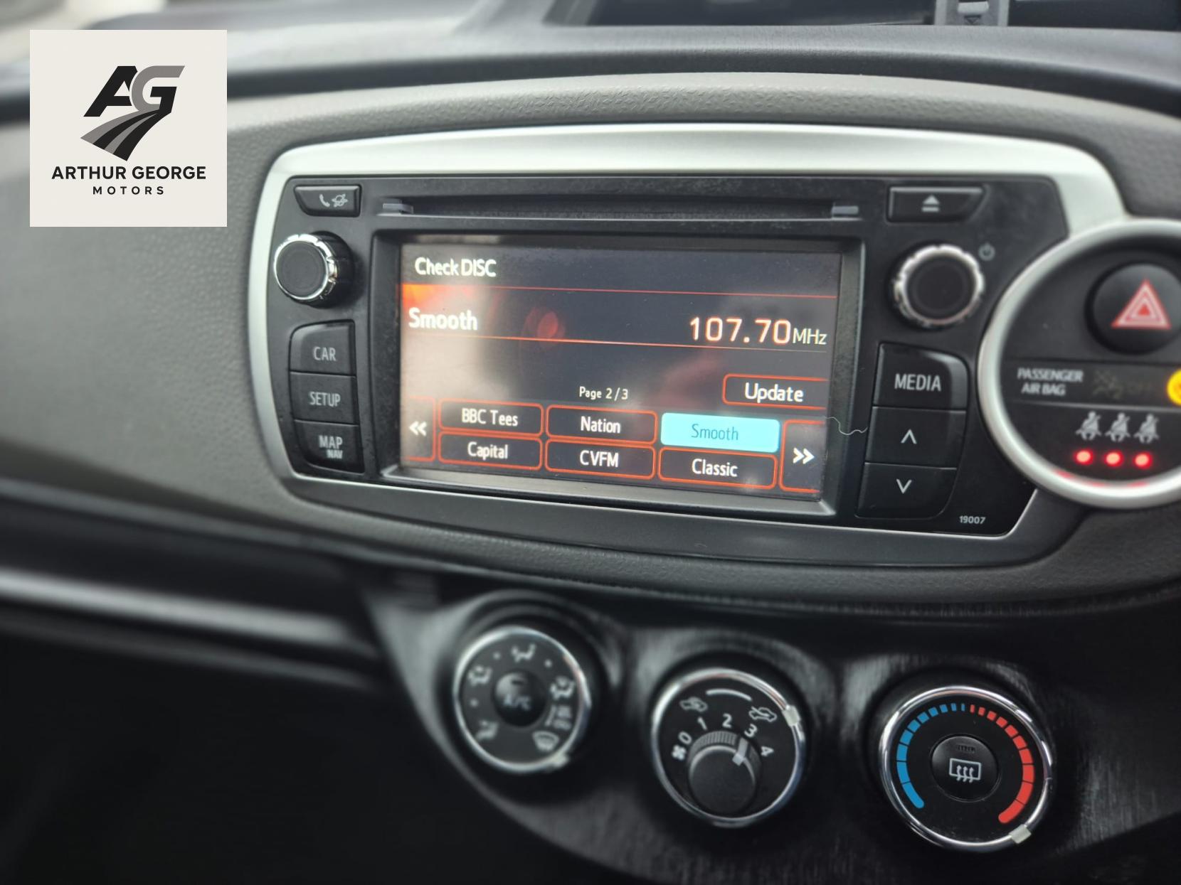 Toyota Yaris 1.33 Dual VVT-i TR Hatchback 5dr Petrol Manual Euro 5 (101 ps)