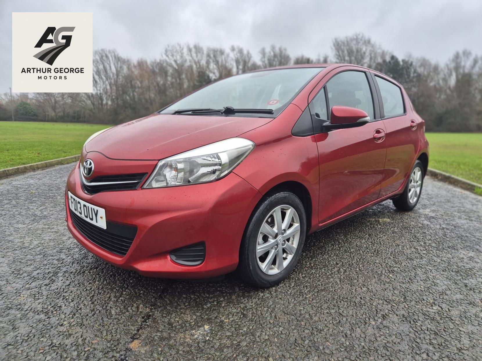 Toyota Yaris 1.33 Dual VVT-i TR Hatchback 5dr Petrol Manual Euro 5 (101 ps)