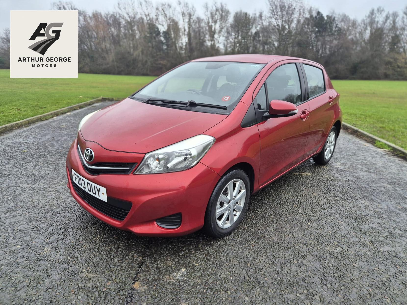 Toyota Yaris 1.33 Dual VVT-i TR Hatchback 5dr Petrol Manual Euro 5 (101 ps)