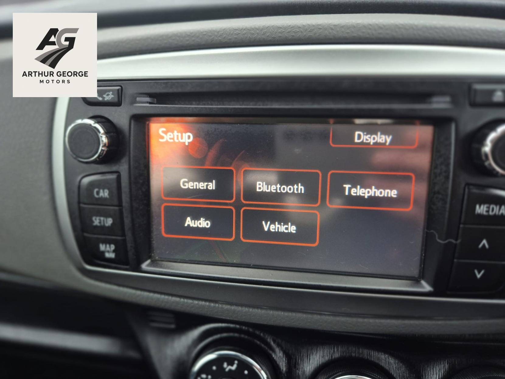 Toyota Yaris 1.33 Dual VVT-i TR Hatchback 5dr Petrol Manual Euro 5 (101 ps)