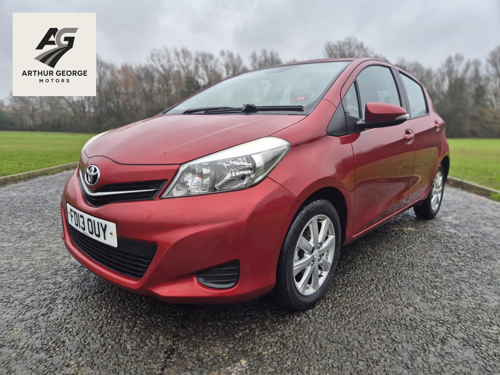 Toyota Yaris 1.33 Dual VVT-i TR Hatchback 5dr Petrol Manual Euro 5 (101 ps)