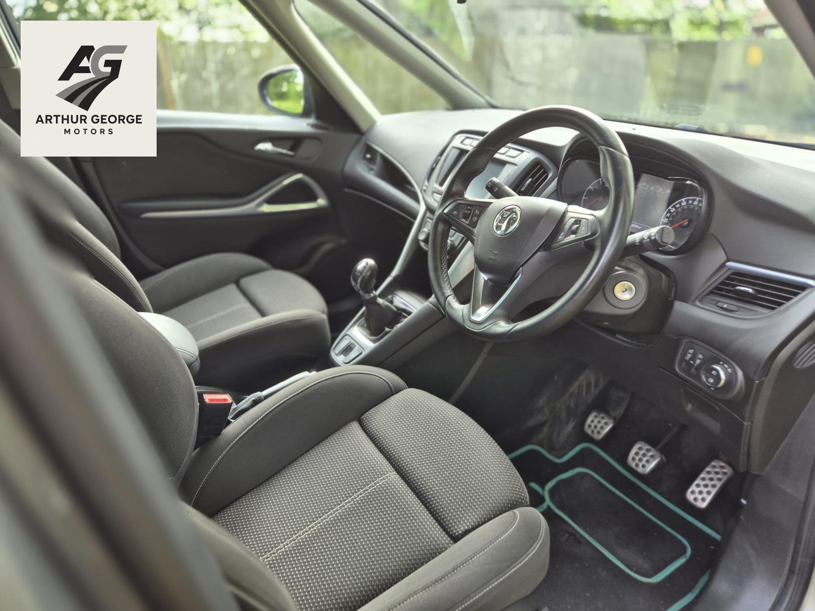 Vauxhall Zafira Tourer 1.4i Turbo SRi MPV 5dr Petrol Manual Euro 6 (140 ps)