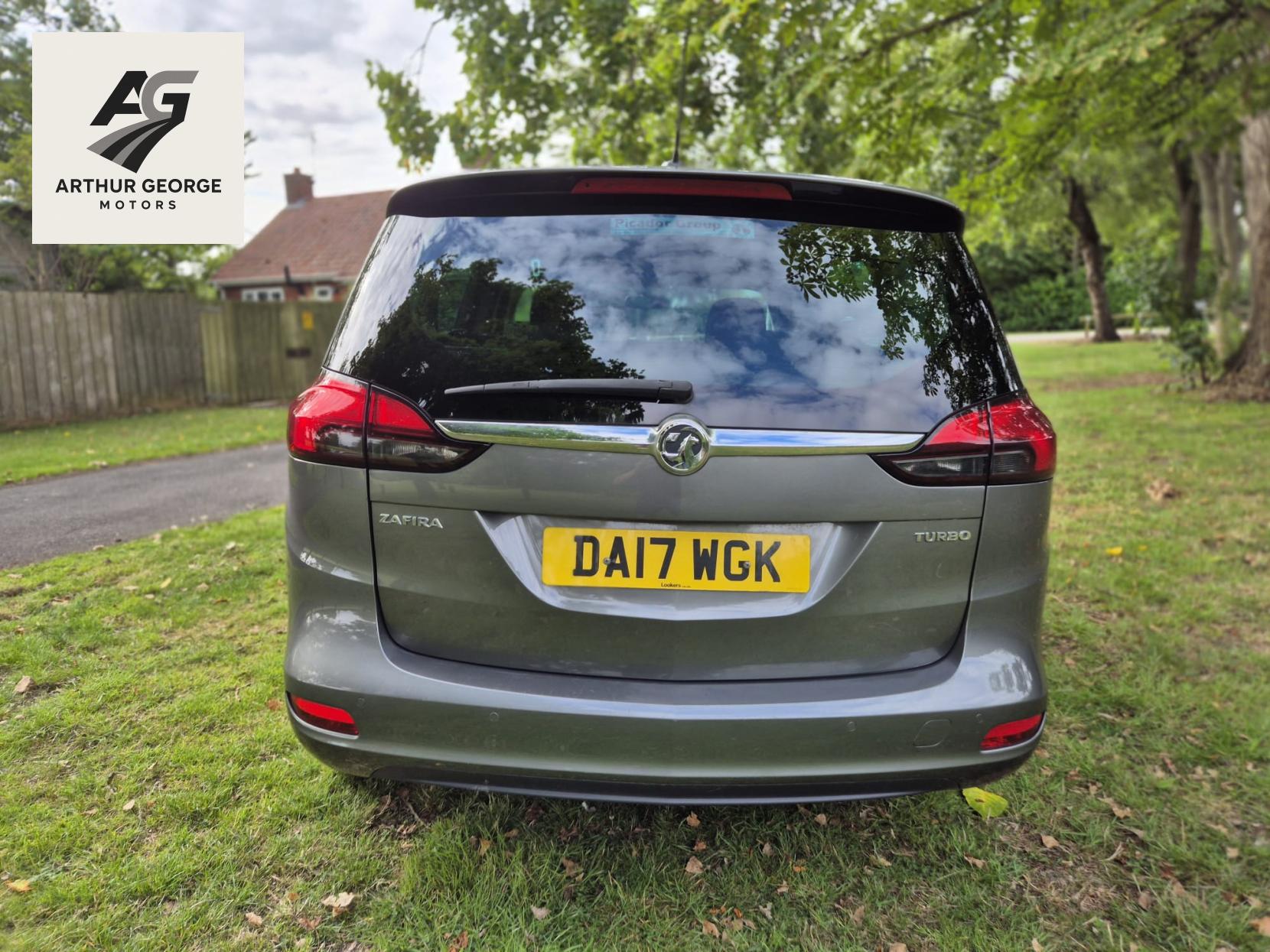 Vauxhall Zafira Tourer 1.4i Turbo SRi MPV 5dr Petrol Manual Euro 6 (140 ps)