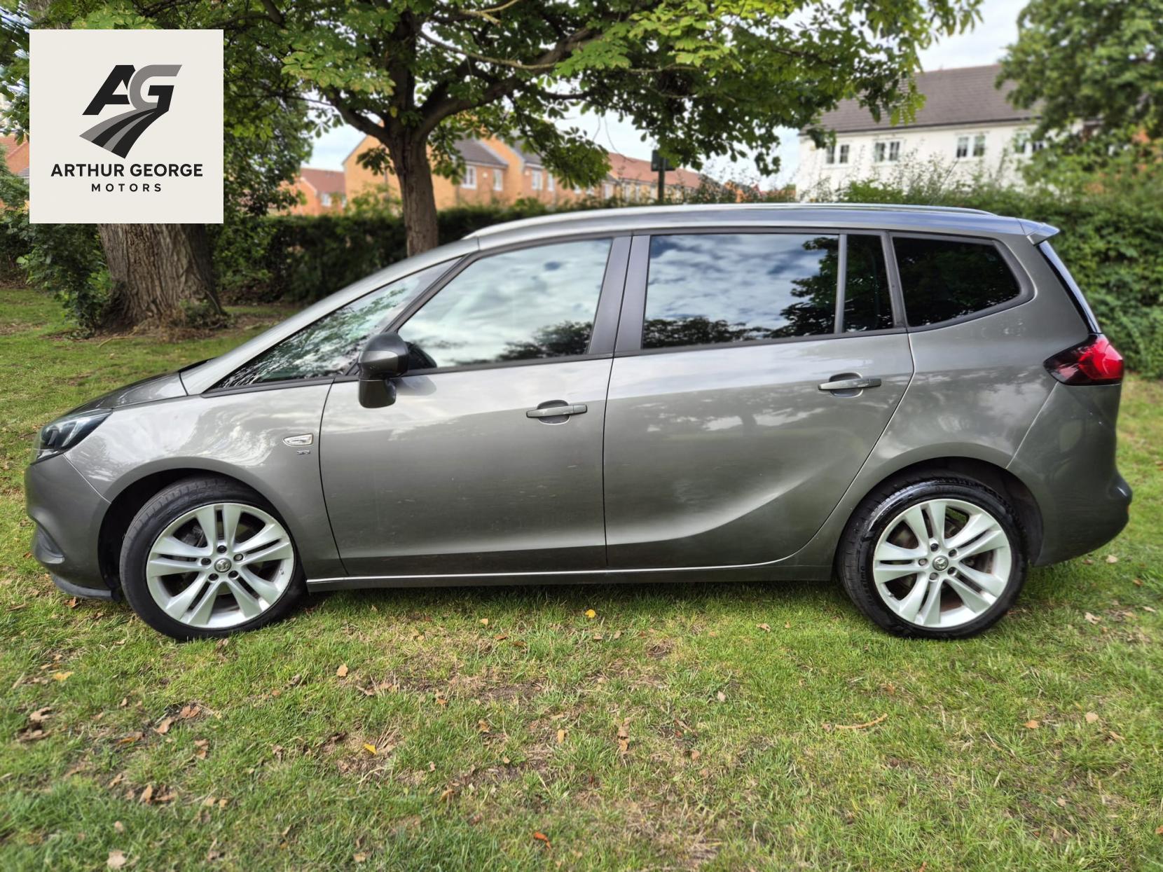 Vauxhall Zafira Tourer 1.4i Turbo SRi MPV 5dr Petrol Manual Euro 6 (140 ps)