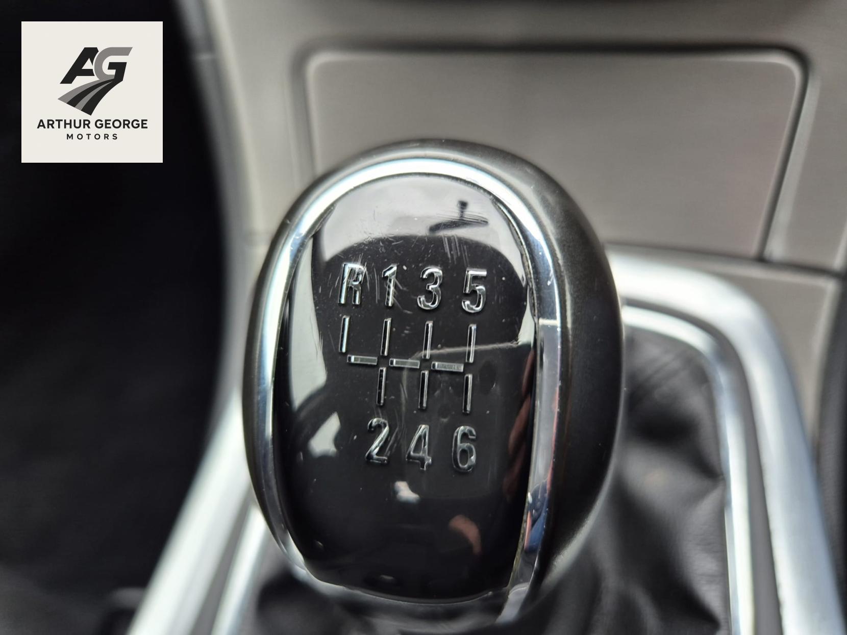 Vauxhall Insignia 1.8 16V Exclusiv Hatchback 5dr Petrol Manual Euro 5 (140 ps)