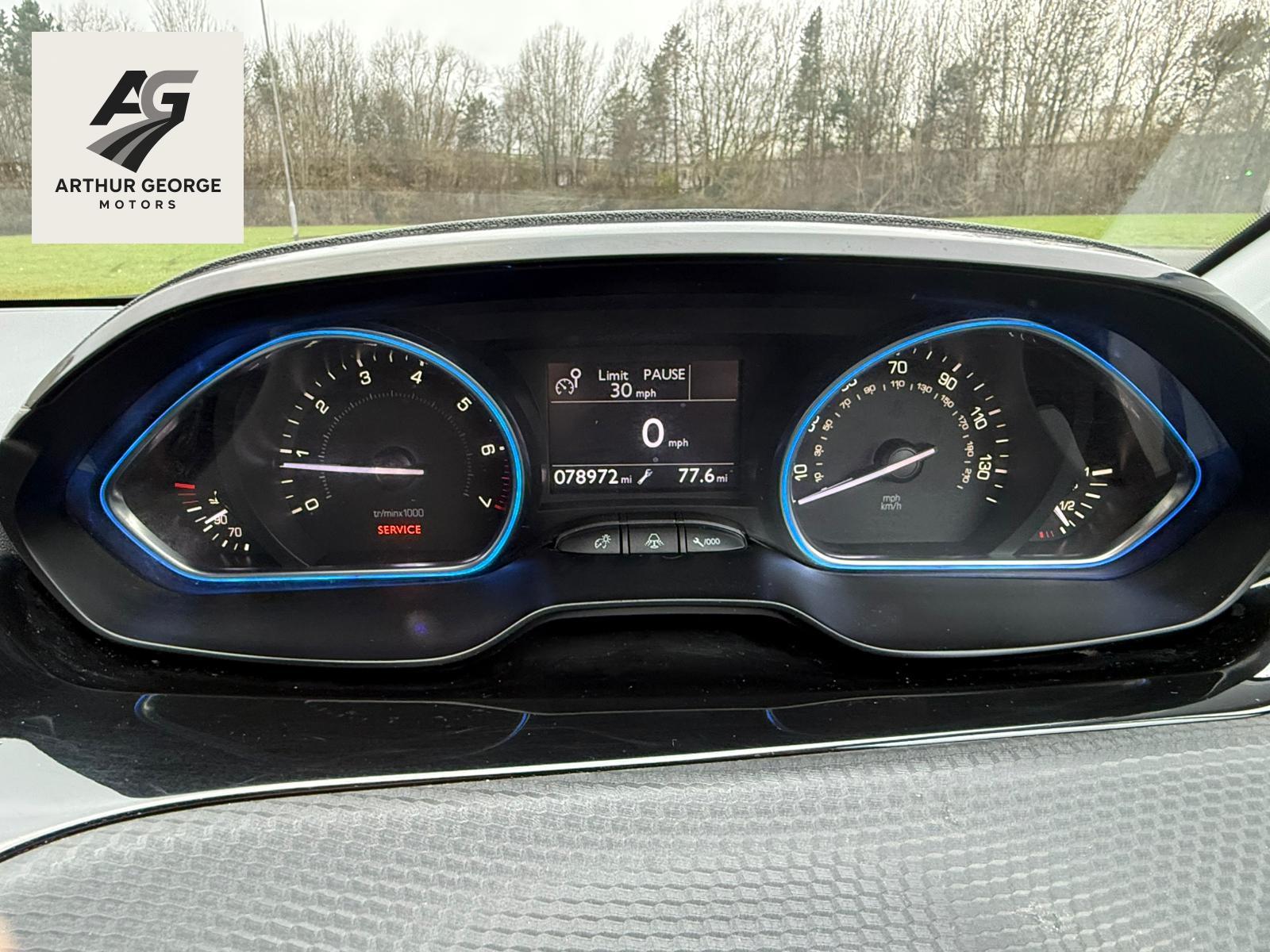 Peugeot 2008 1.2 VTi Allure SUV 5dr Petrol Manual Euro 5 (82 ps)