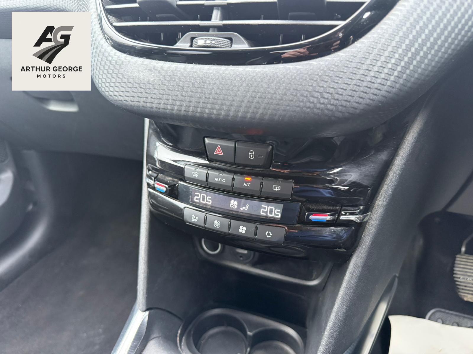 Peugeot 2008 1.2 VTi Allure SUV 5dr Petrol Manual Euro 5 (82 ps)