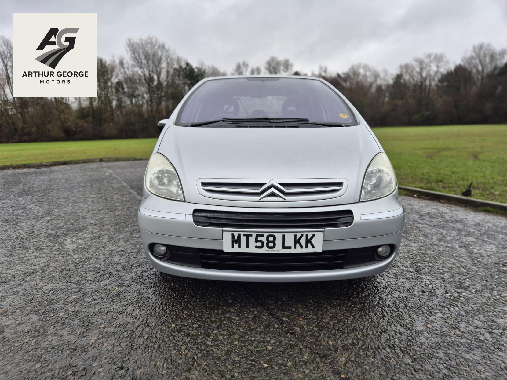 Citroen Xsara Picasso 1.6i 16V Desire MPV 5dr Petrol Manual (172 g/km, 110 bhp)
