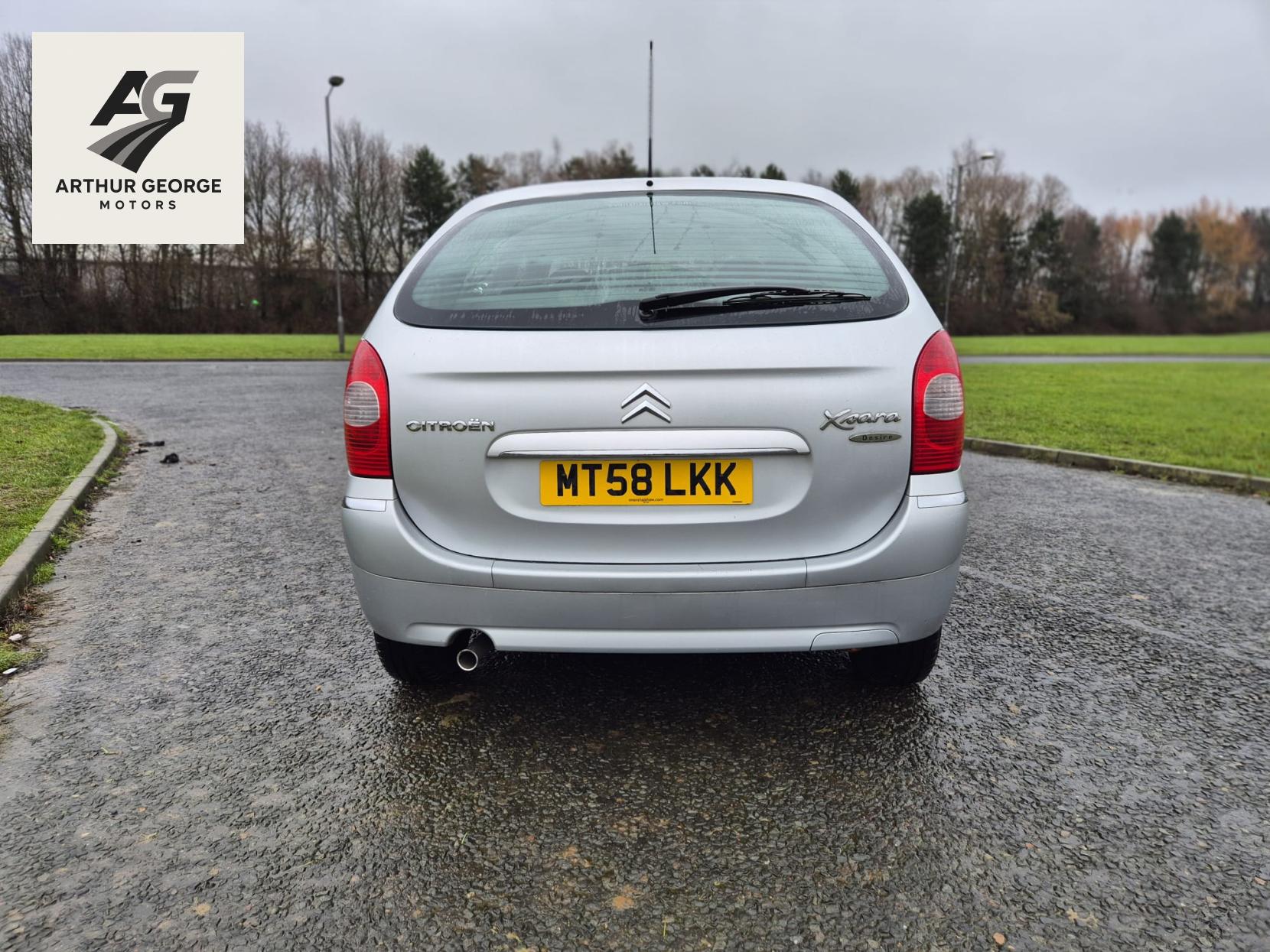 Citroen Xsara Picasso 1.6i 16V Desire MPV 5dr Petrol Manual (172 g/km, 110 bhp)