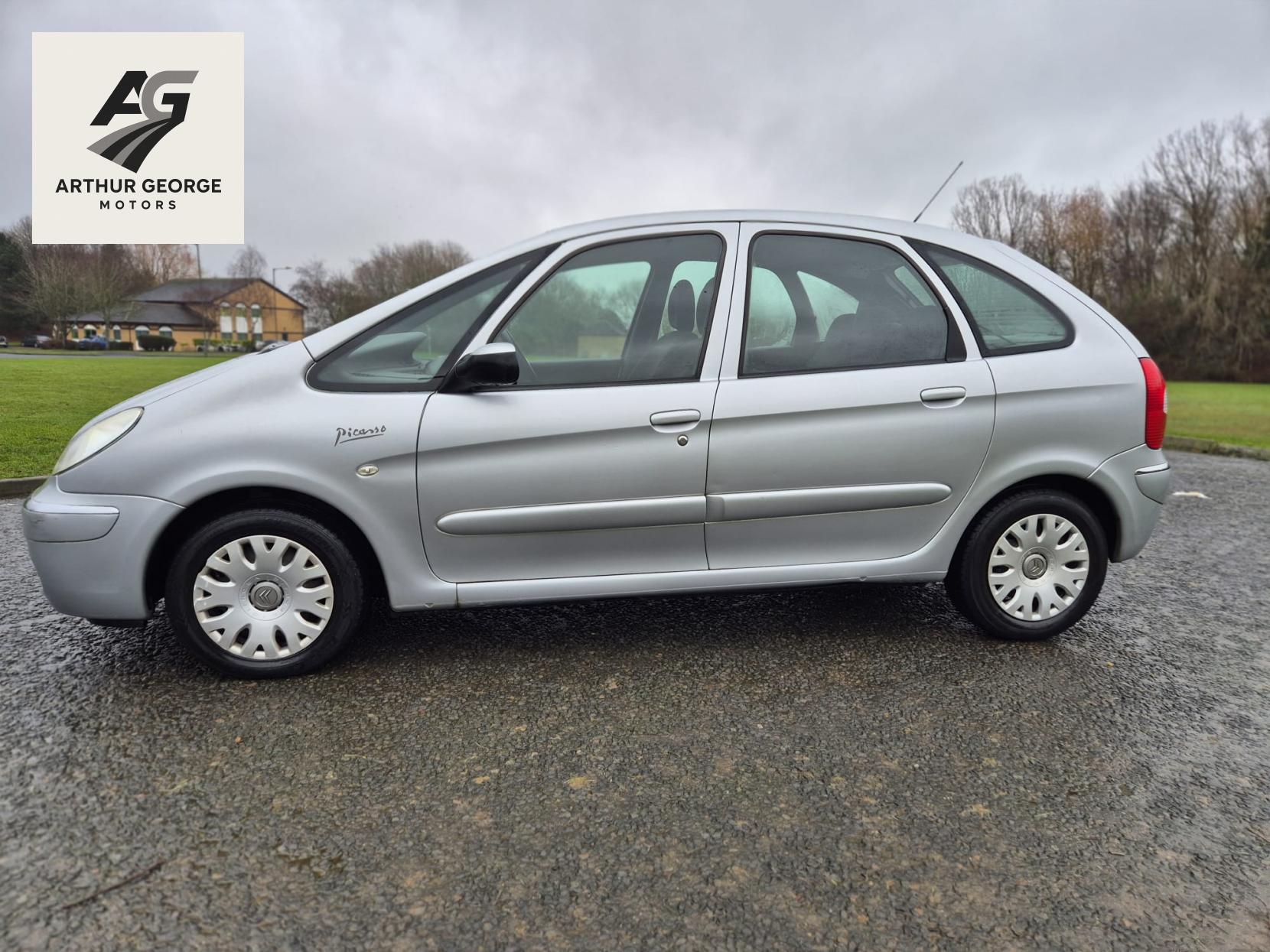 Citroen Xsara Picasso 1.6i 16V Desire MPV 5dr Petrol Manual (172 g/km, 110 bhp)