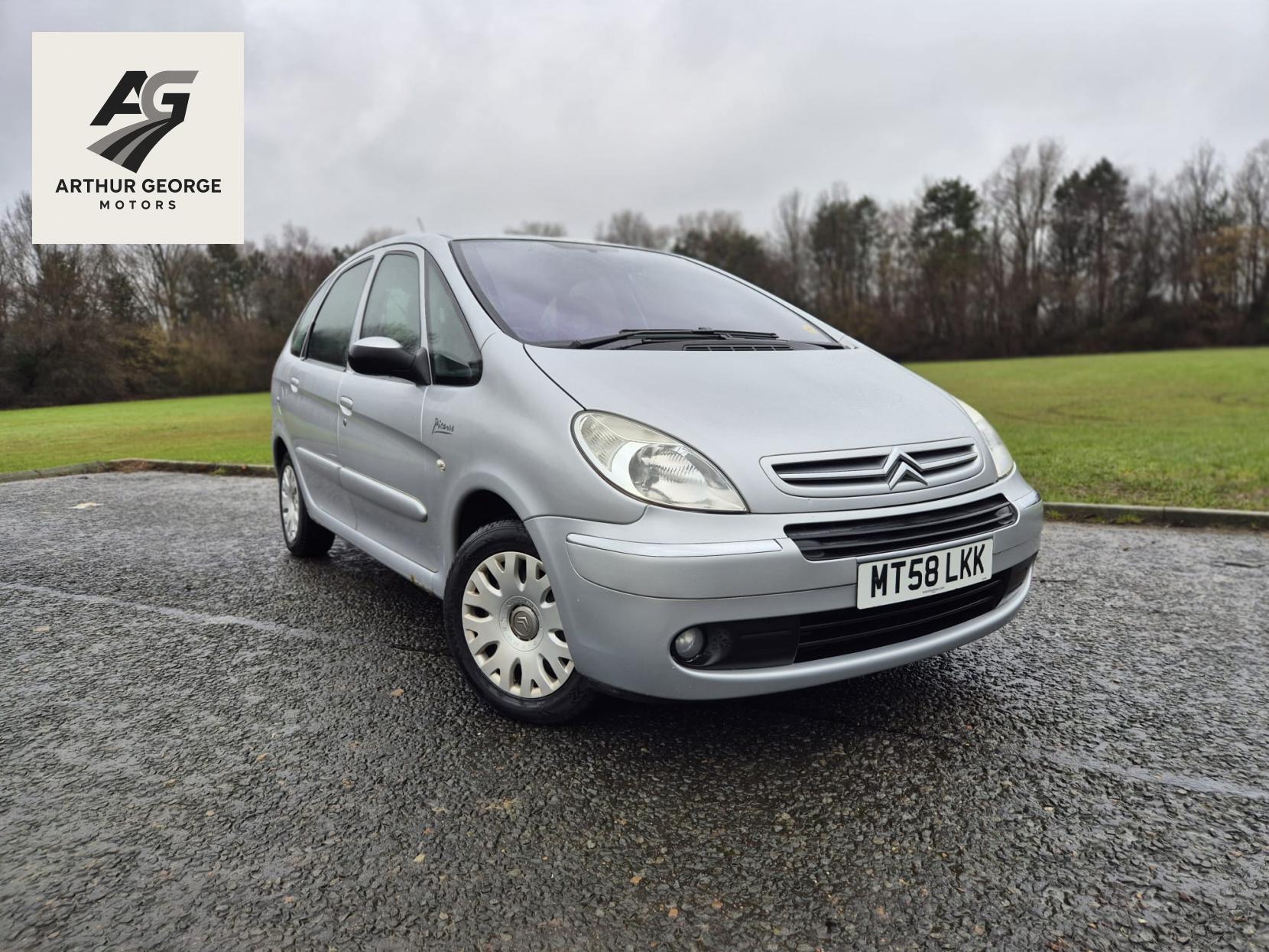 Citroen Xsara Picasso 1.6i 16V Desire MPV 5dr Petrol Manual (172 g/km, 110 bhp)
