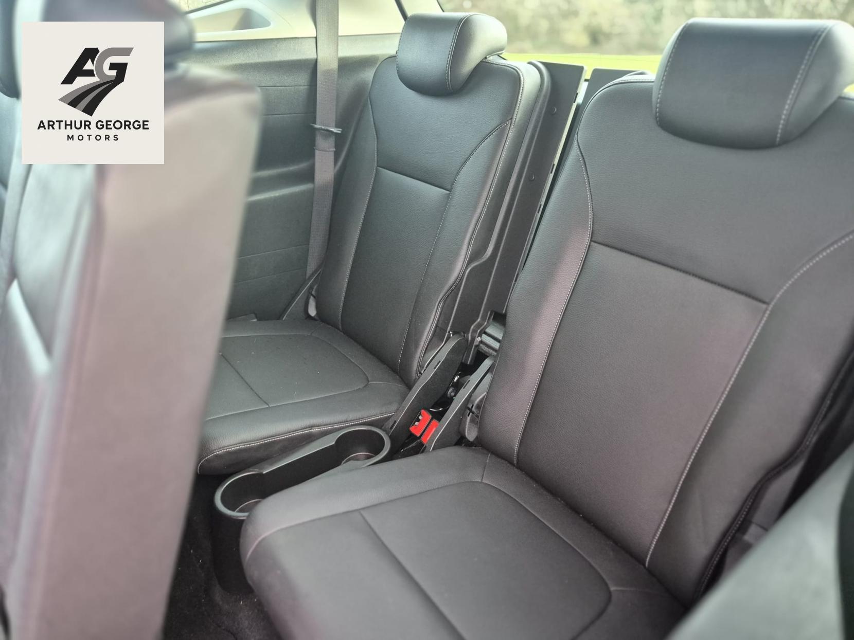 Vauxhall Zafira Tourer 1.4i Turbo SRi MPV 5dr Petrol Manual Euro 6 (140 ps)