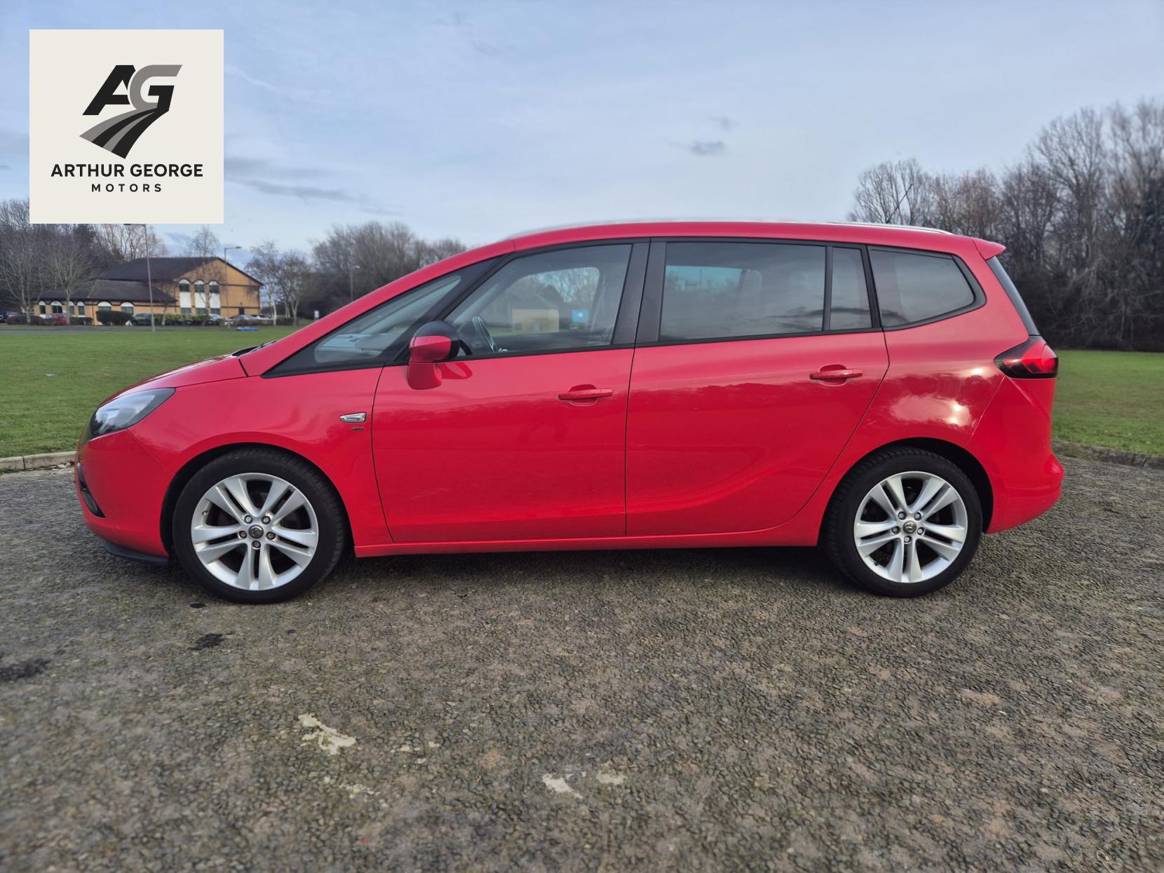 Vauxhall Zafira Tourer 1.4i Turbo SRi MPV 5dr Petrol Manual Euro 6 (140 ps)