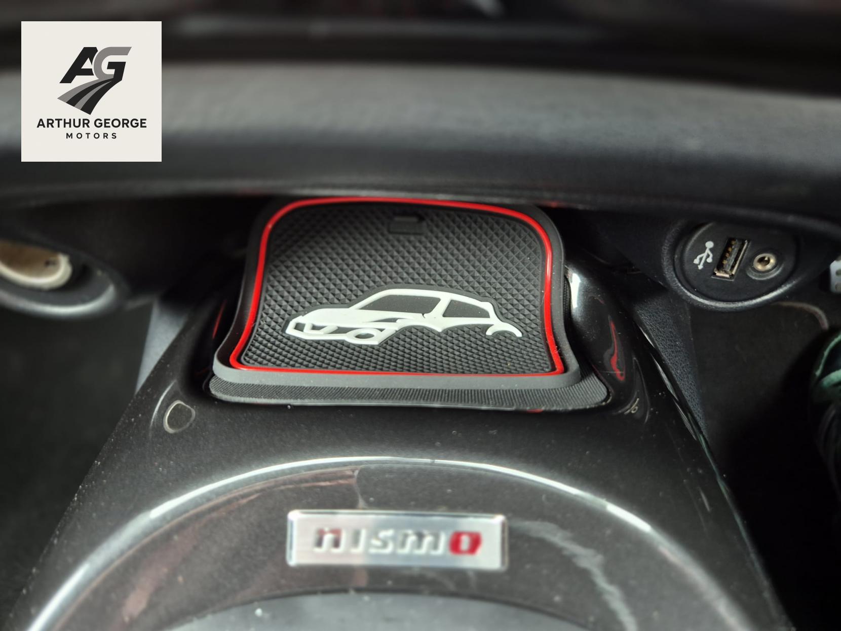 Nissan Juke 1.6 DIG-T Nismo SUV 5dr Petrol Manual Euro 5 (200 ps)