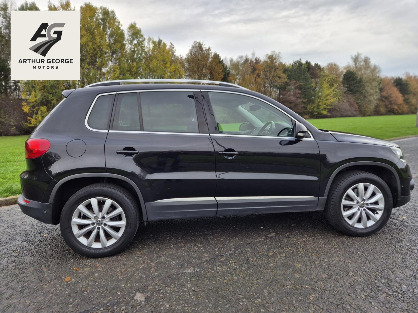 Volkswagen Tiguan 2.0 TDI BlueMotion Tech Match SUV 5dr Diesel Manual 4WD Euro 5 (s/s) (140 ps)