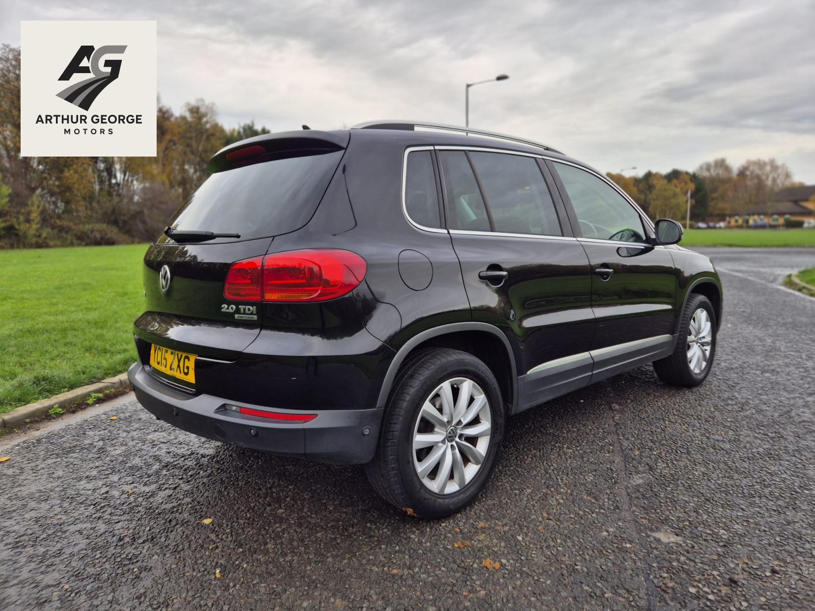 Volkswagen Tiguan 2.0 TDI BlueMotion Tech Match SUV 5dr Diesel Manual 4WD Euro 5 (s/s) (140 ps)