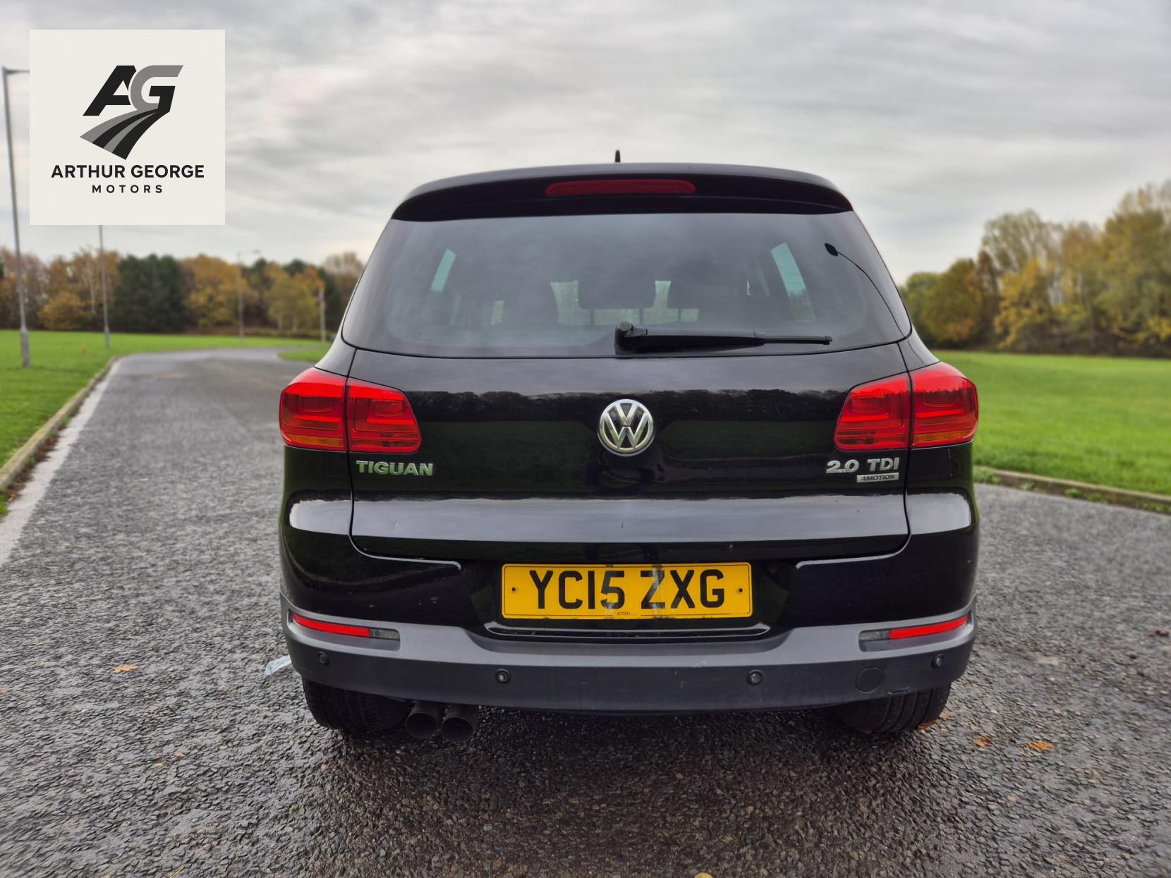 Volkswagen Tiguan 2.0 TDI BlueMotion Tech Match SUV 5dr Diesel Manual 4WD Euro 5 (s/s) (140 ps)