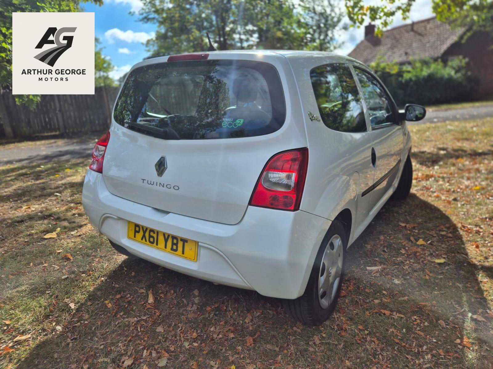 Renault Twingo 1.2 16V Pzaz Hatchback 3dr Petrol Manual Euro 5 (75 ps)