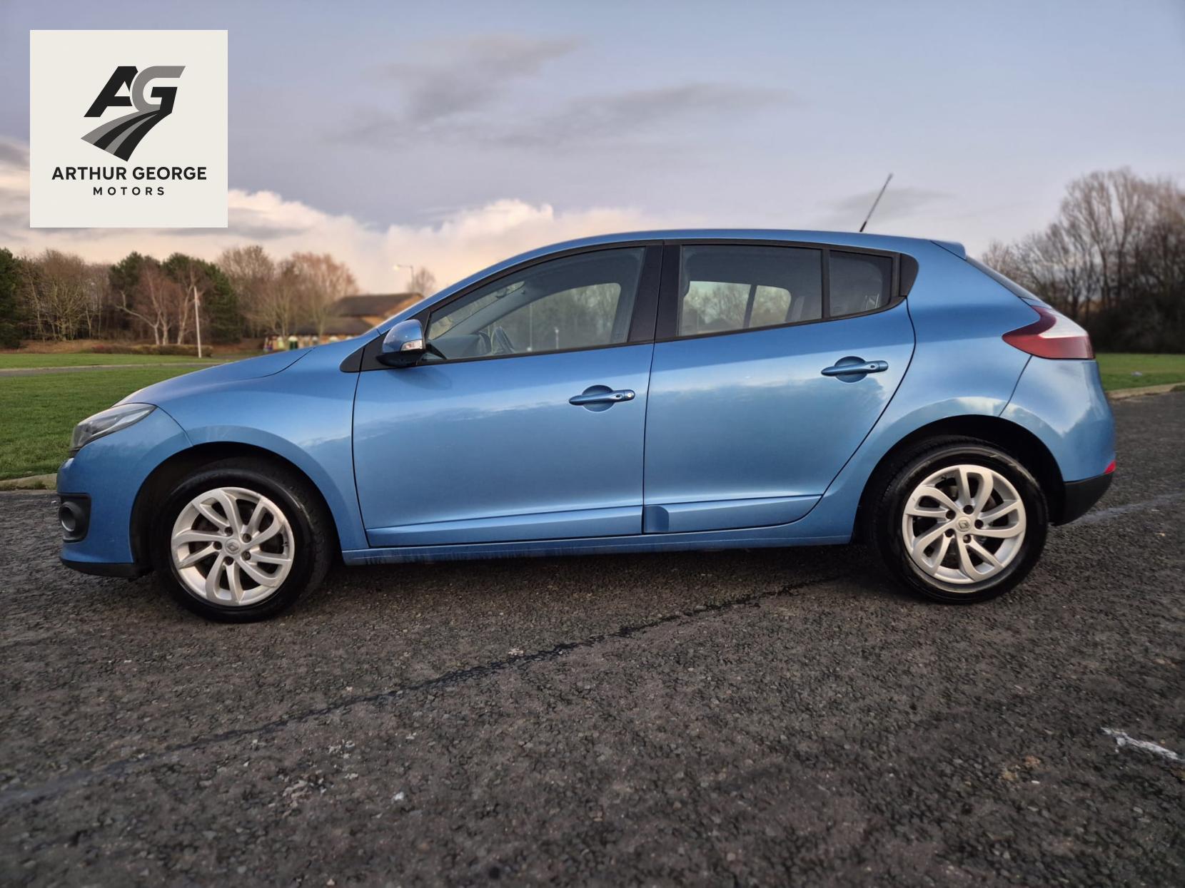Renault Megane 1.5 dCi Dynamique Nav Hatchback 5dr Diesel Manual Euro 6 (s/s) (110 ps)