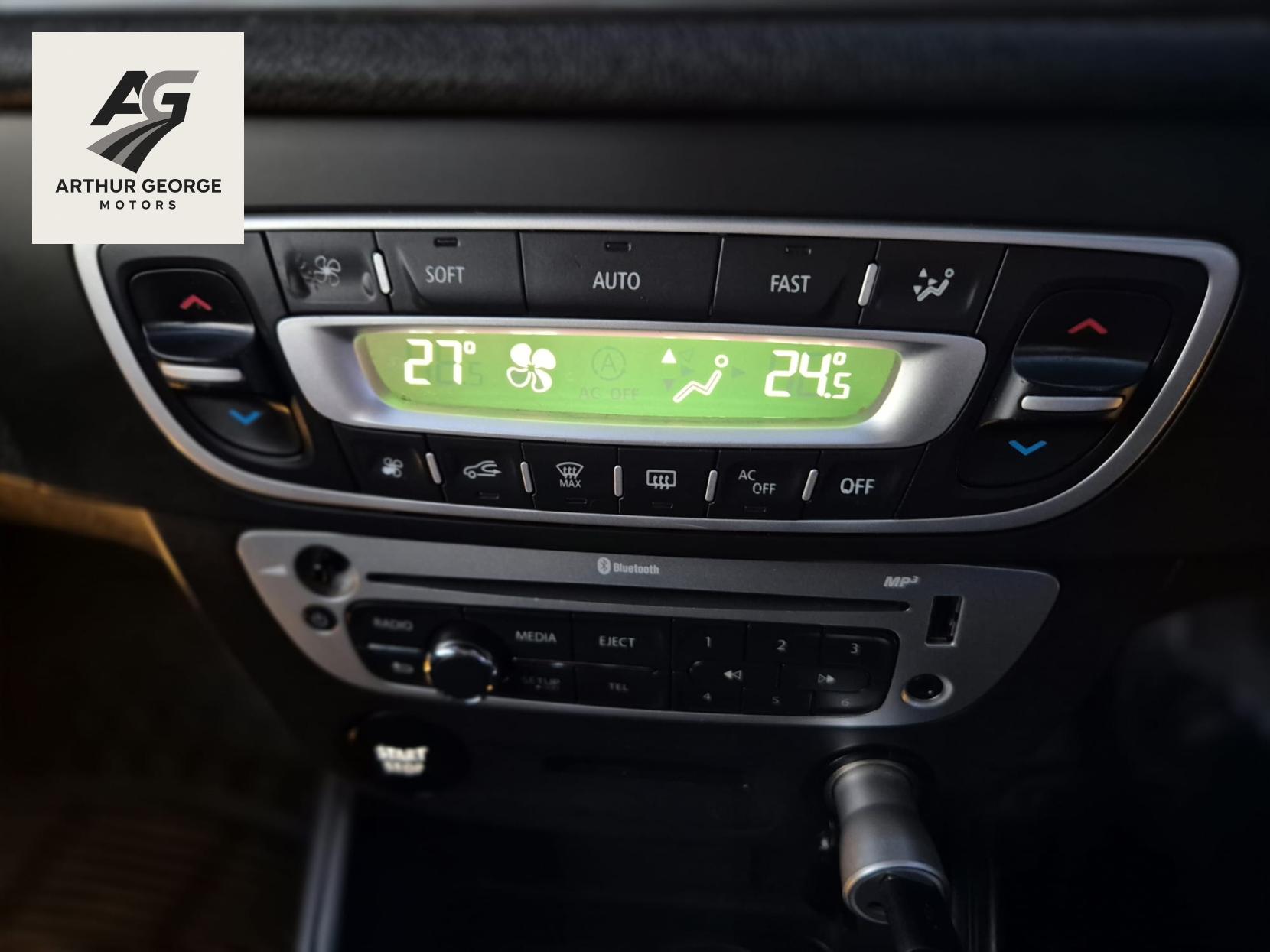 Renault Megane 1.5 dCi Dynamique Nav Hatchback 5dr Diesel Manual Euro 6 (s/s) (110 ps)