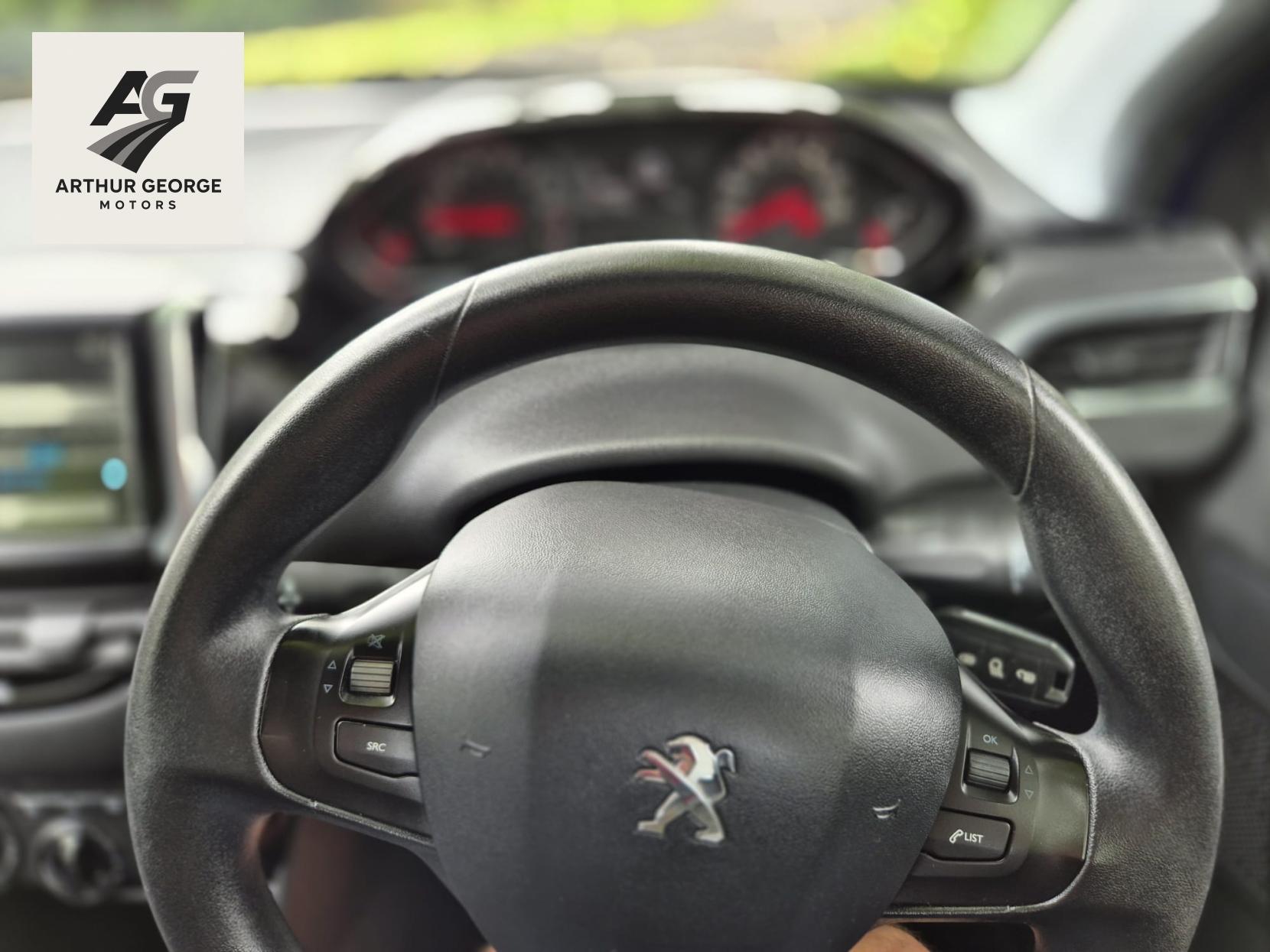 Peugeot 208 1.0 VTi Active Hatchback 5dr Petrol Manual Euro 5 (68 ps)