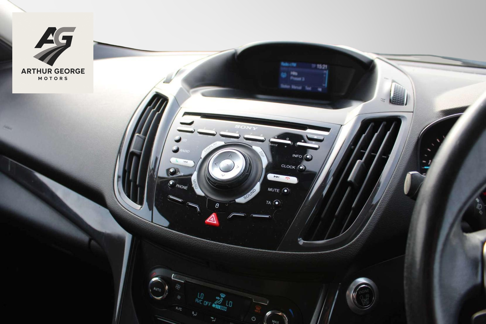 Ford Kuga 2.0 TDCi Titanium SUV 5dr Diesel Manual 2WD Euro 6 (s/s) (150 ps)