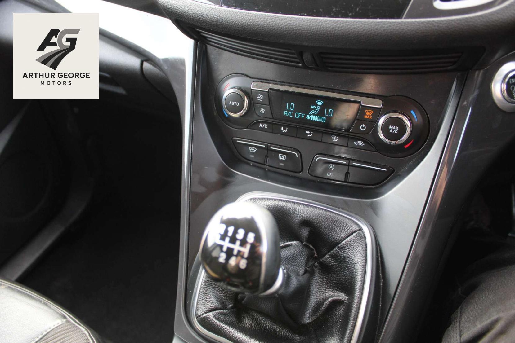 Ford Kuga 2.0 TDCi Titanium SUV 5dr Diesel Manual 2WD Euro 6 (s/s) (150 ps)