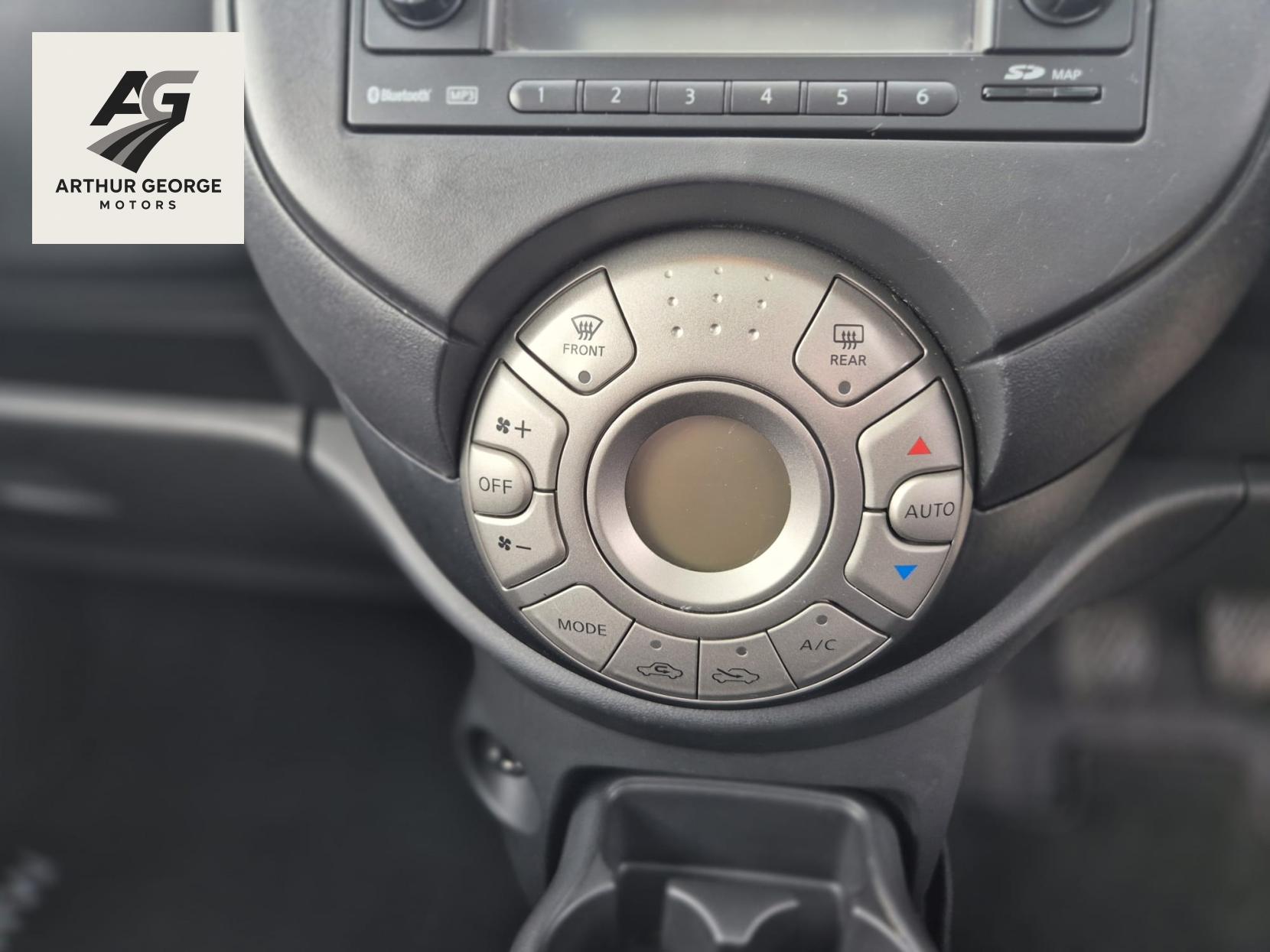 Nissan Micra 1.2 12V Elle Hatchback 5dr Petrol Manual Euro 5 (80 ps)