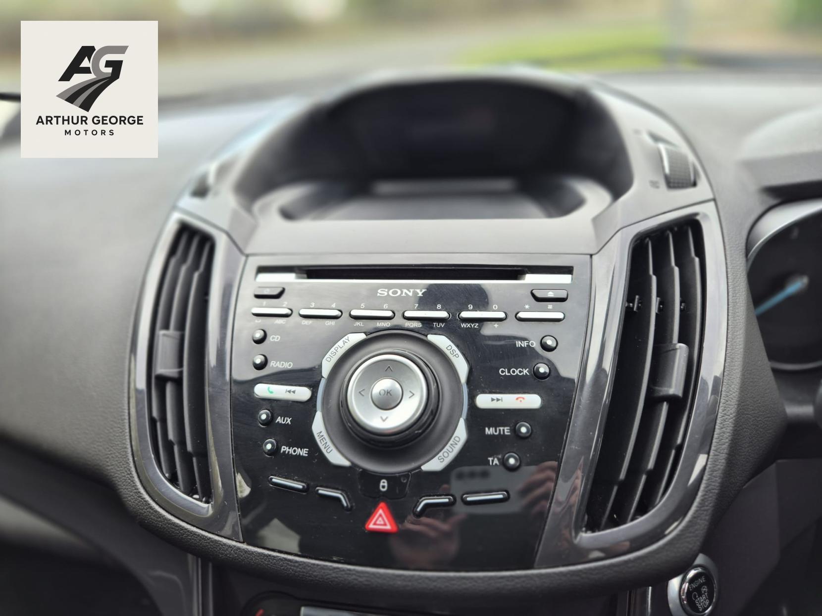 Ford Kuga 2.0 TDCi Titanium SUV 5dr Diesel Manual 2WD Euro 5 (140 ps)