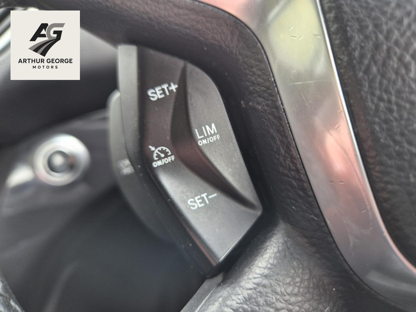 Ford Kuga 2.0 TDCi Titanium SUV 5dr Diesel Manual 2WD Euro 5 (140 ps)