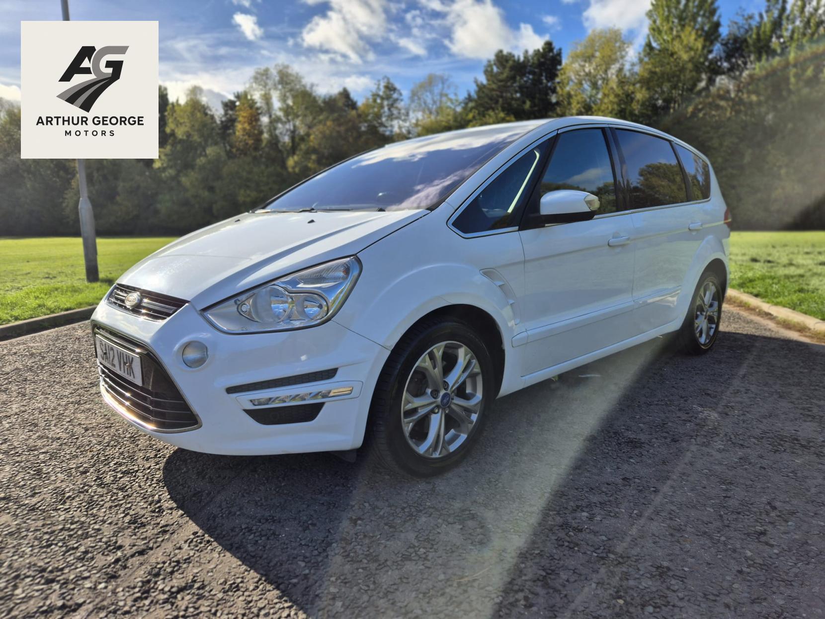 Ford S-Max 2.2 TDCi Titanium MPV 5dr Diesel Manual Euro 5 (200 ps)