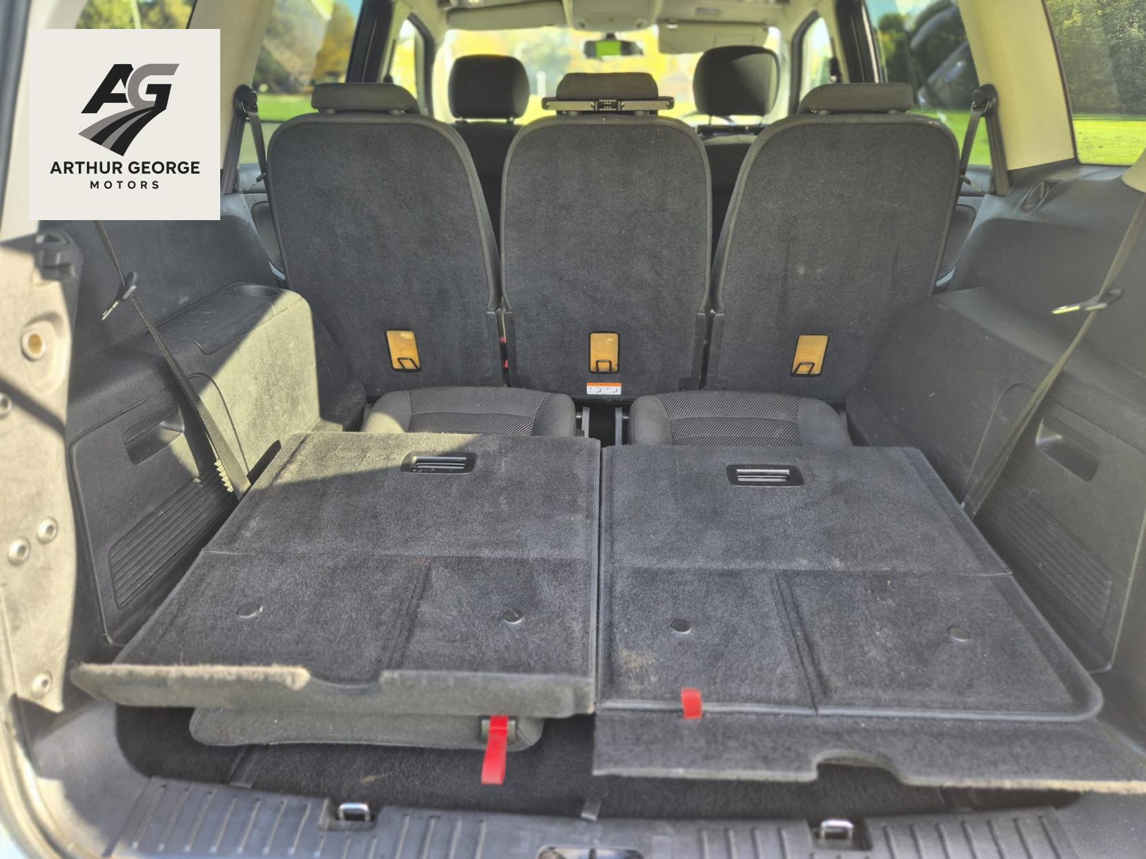 Ford S-Max 2.2 TDCi Titanium MPV 5dr Diesel Manual Euro 5 (200 ps)