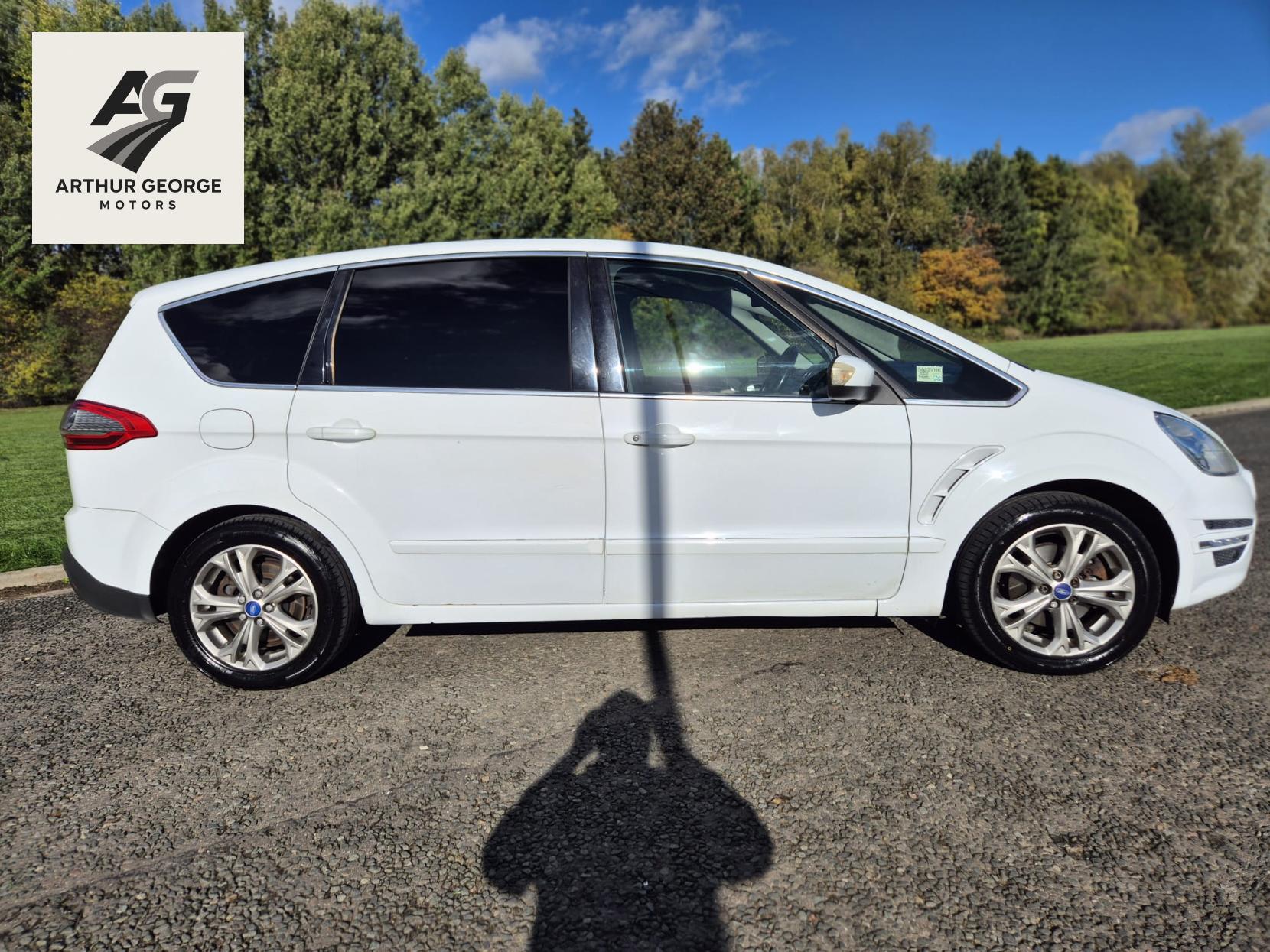 Ford S-Max 2.2 TDCi Titanium MPV 5dr Diesel Manual Euro 5 (200 ps)