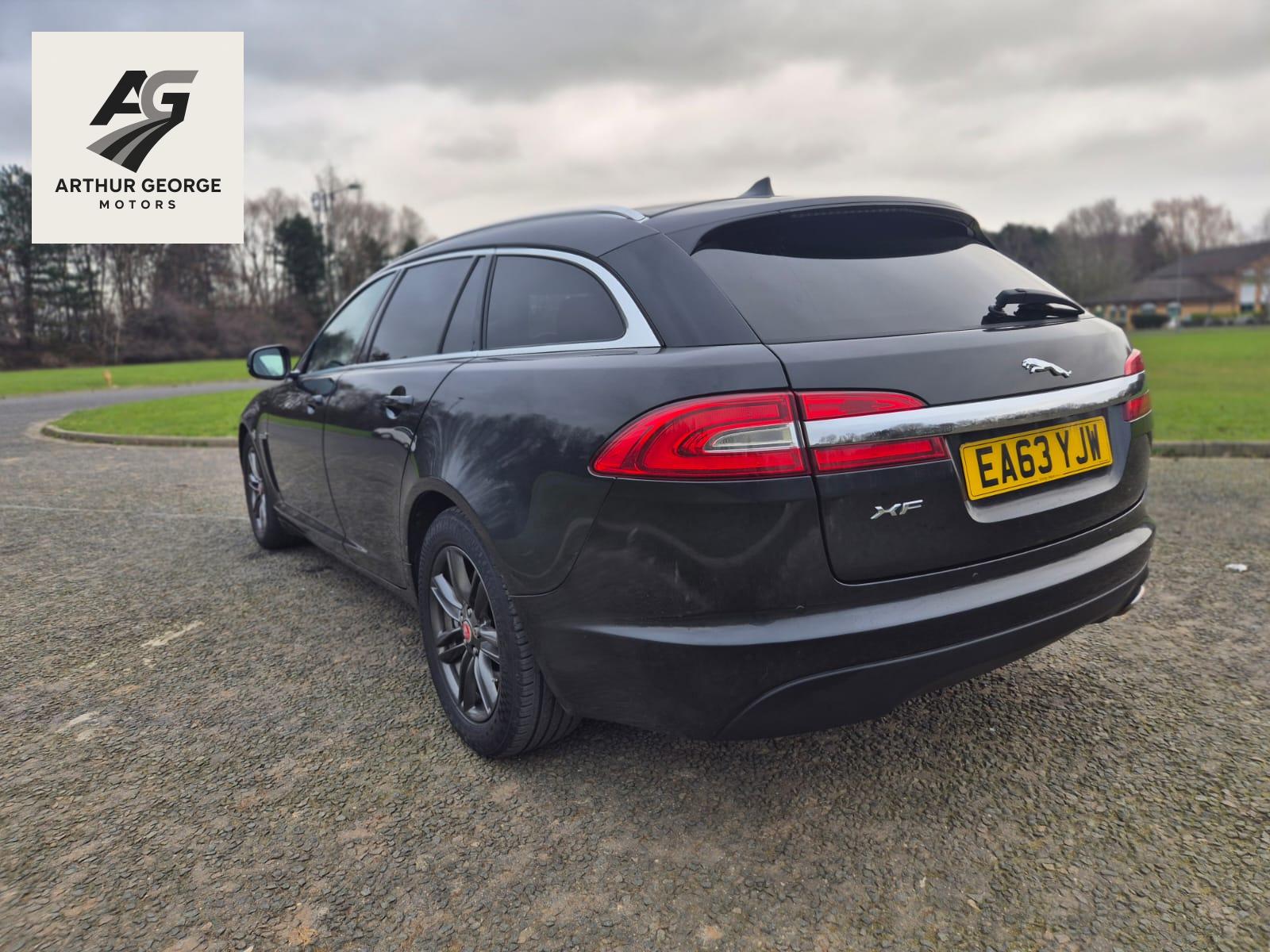 Jaguar XF 2.2d Luxury Sportbrake 5dr Diesel Auto Euro 5 (s/s) (163 ps)