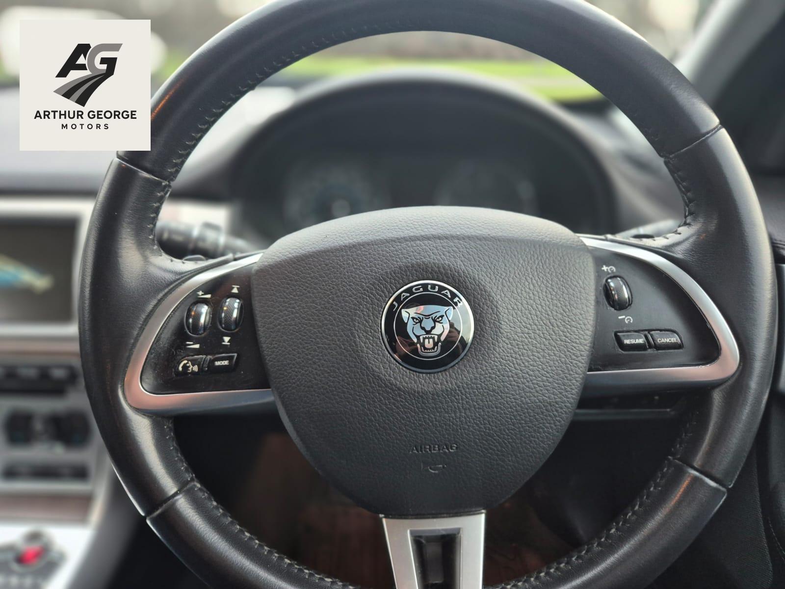 Jaguar XF 2.2d Luxury Sportbrake 5dr Diesel Auto Euro 5 (s/s) (163 ps)