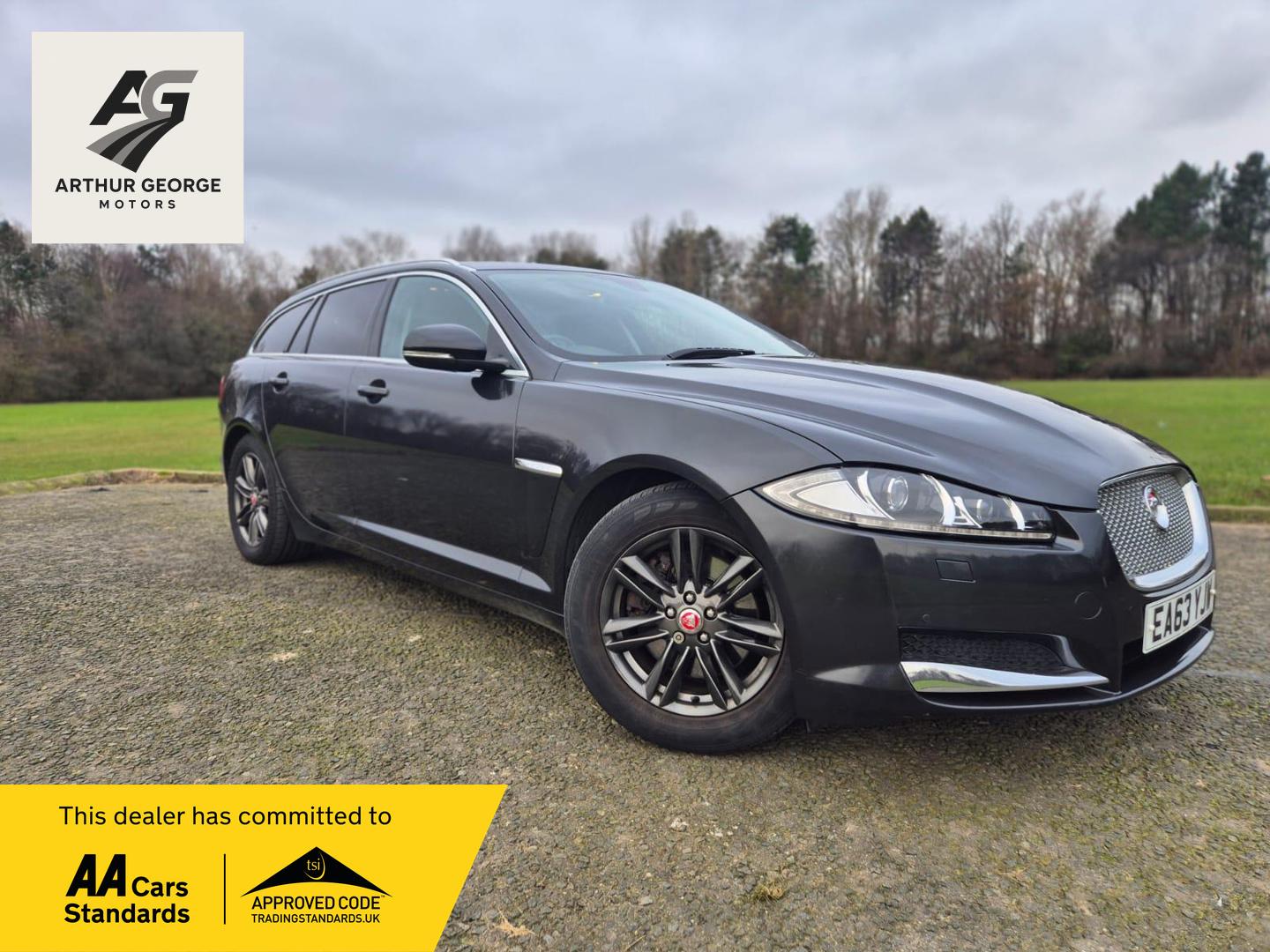 Jaguar XF 2.2d Luxury Sportbrake 5dr Diesel Auto Euro 5 (s/s) (163 ps)