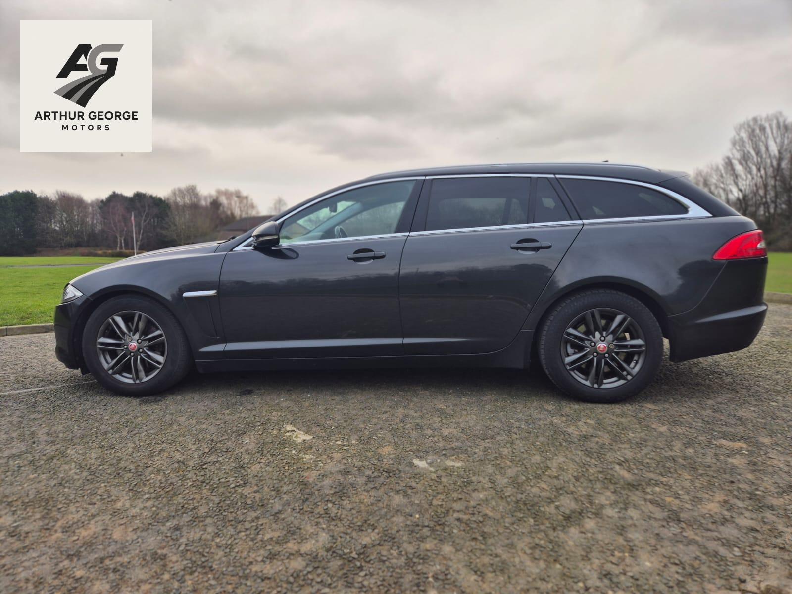 Jaguar XF 2.2d Luxury Sportbrake 5dr Diesel Auto Euro 5 (s/s) (163 ps)