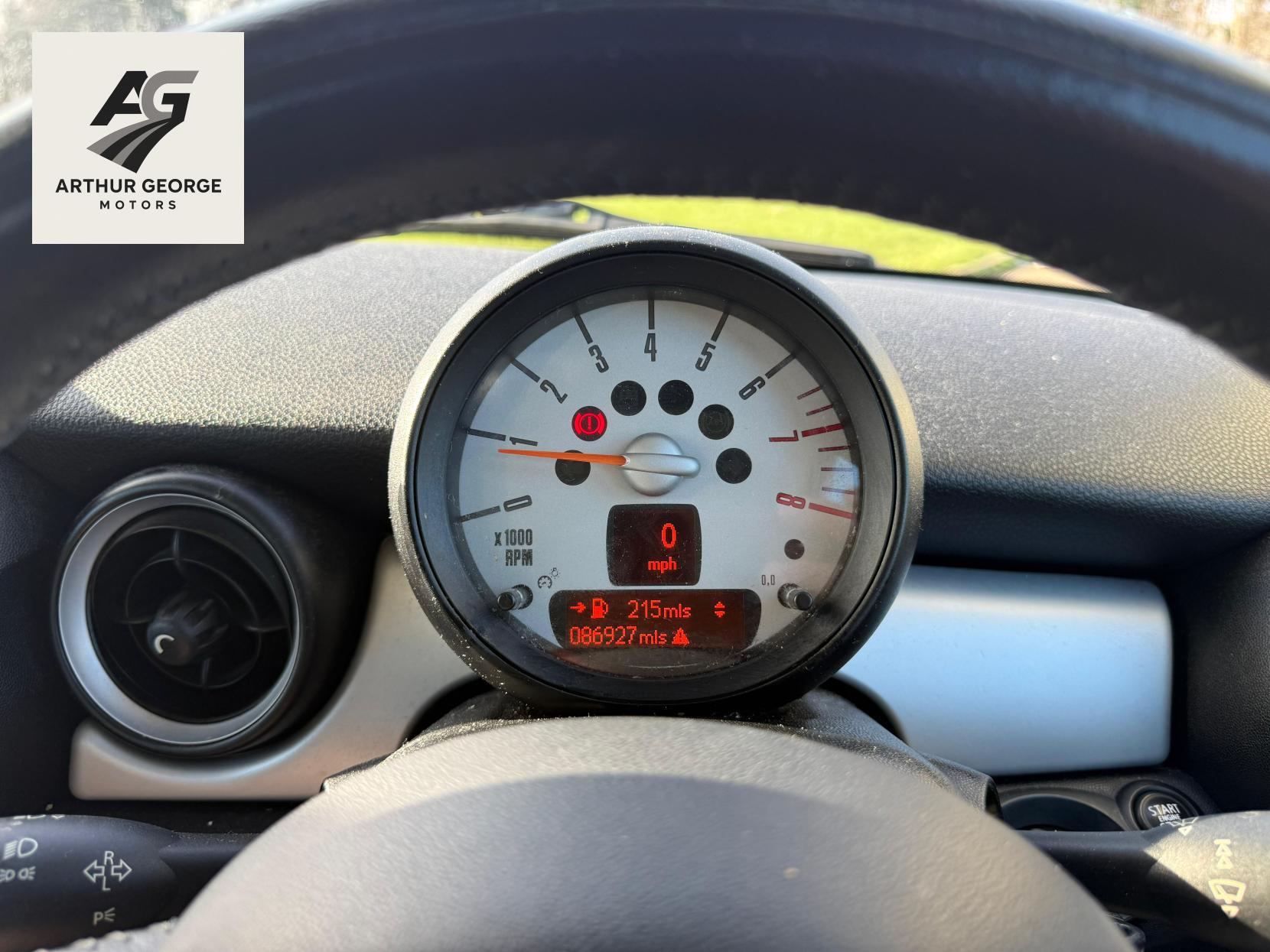 MINI Hatch 1.6 Cooper Hatchback 3dr Petrol Manual Euro 5 (s/s) (122 ps)