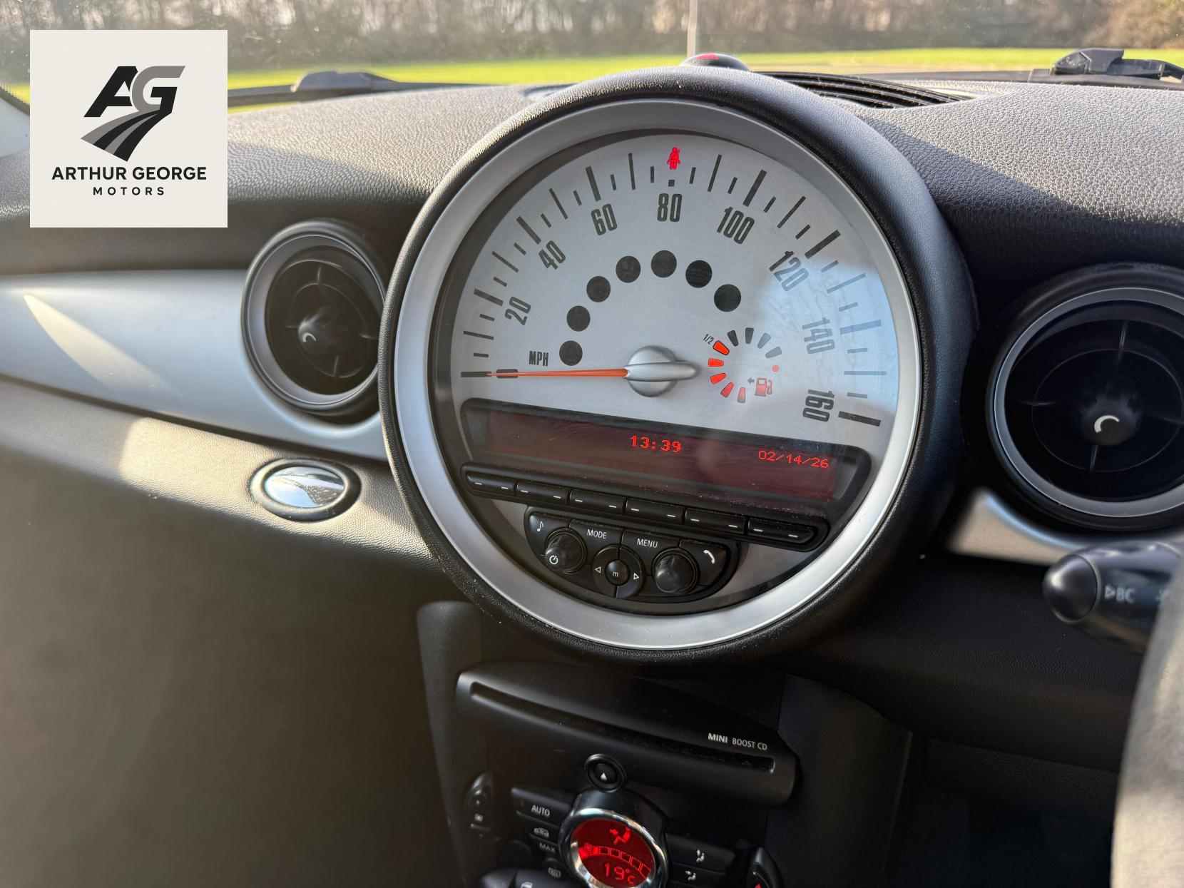 MINI Hatch 1.6 Cooper Hatchback 3dr Petrol Manual Euro 5 (s/s) (122 ps)