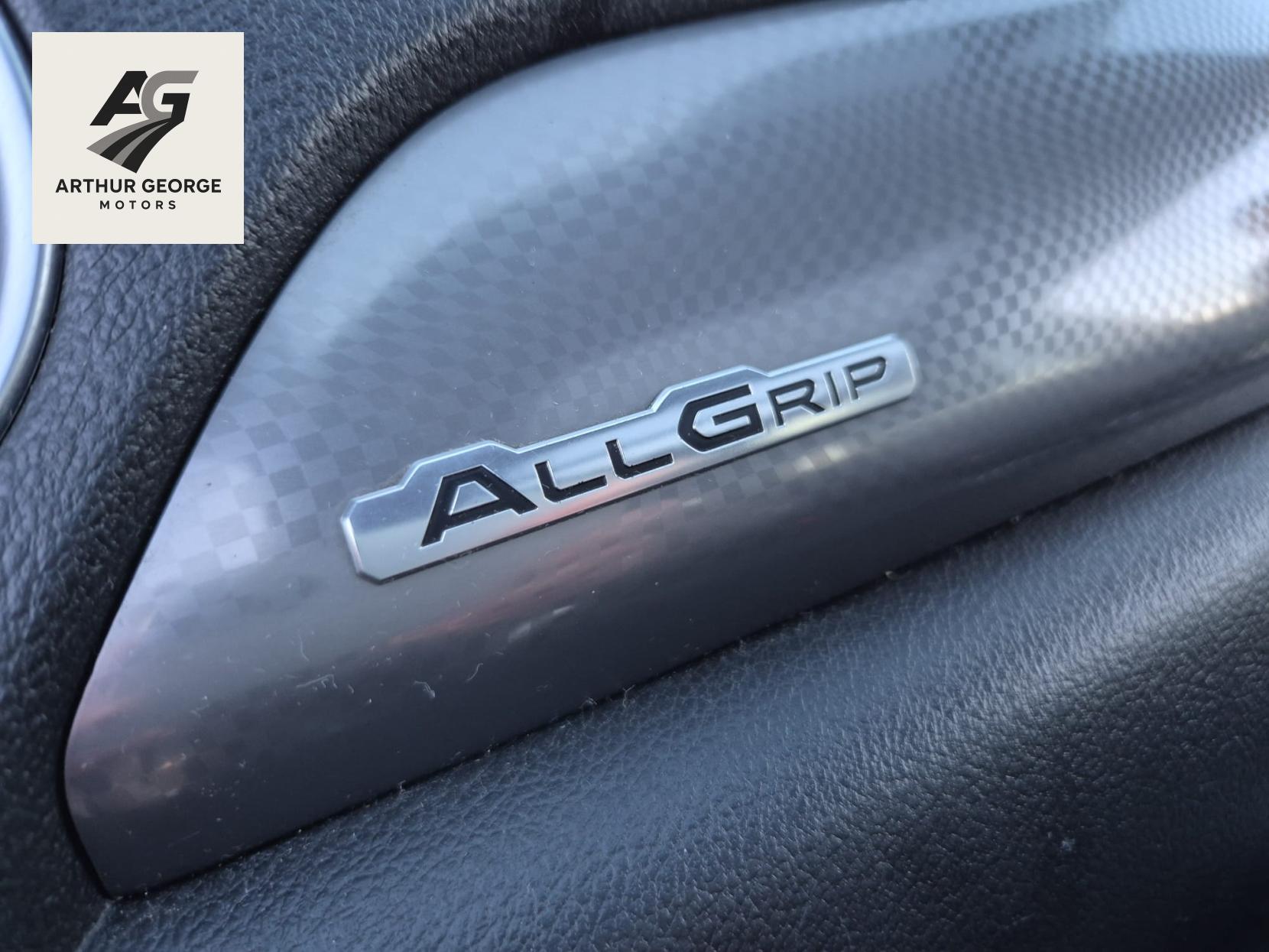 Suzuki Vitara 1.6 DDiS SZ5 SUV 5dr Diesel Manual ALLGRIP Euro 6 (s/s) (120 ps)