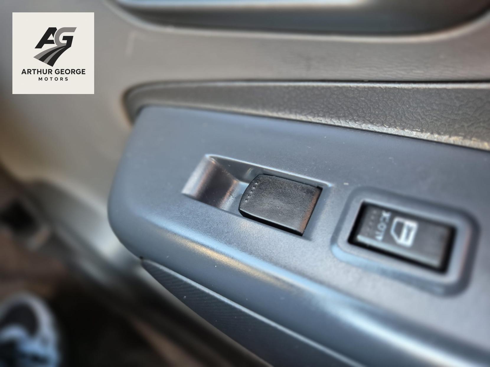 Suzuki Alto 1.0 12V SZ Hatchback 5dr Petrol Manual Euro 5 (68 ps)