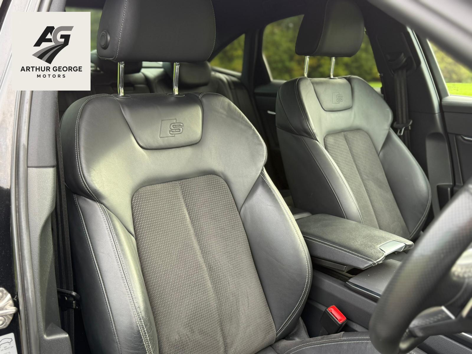 Audi A6 Saloon 2.0 TFSIe 50 S line Saloon 4dr Petrol Plug-in Hybrid S Tronic quattro Euro 6 (s/s) 14.1kWh (299 ps)