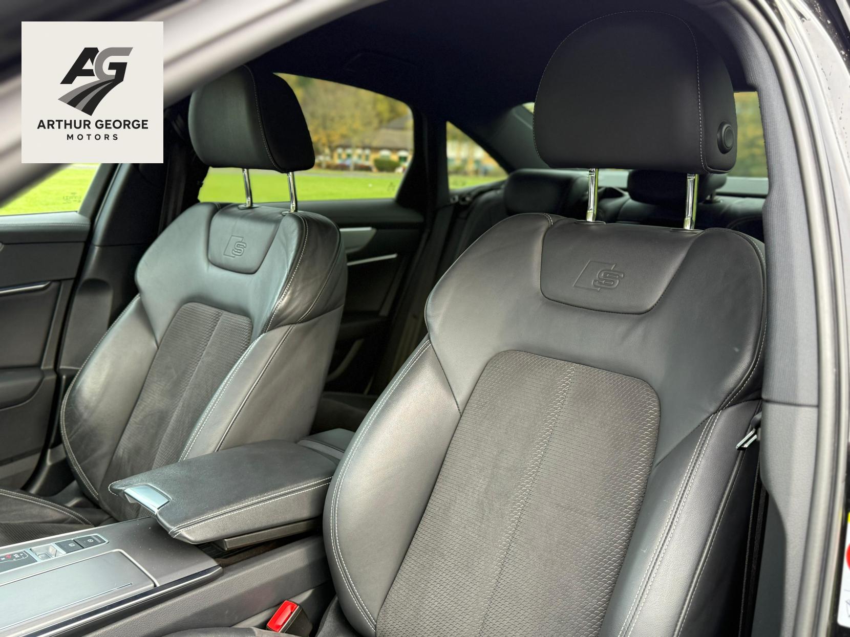 Audi A6 Saloon 2.0 TFSIe 50 S line Saloon 4dr Petrol Plug-in Hybrid S Tronic quattro Euro 6 (s/s) 14.1kWh (299 ps)