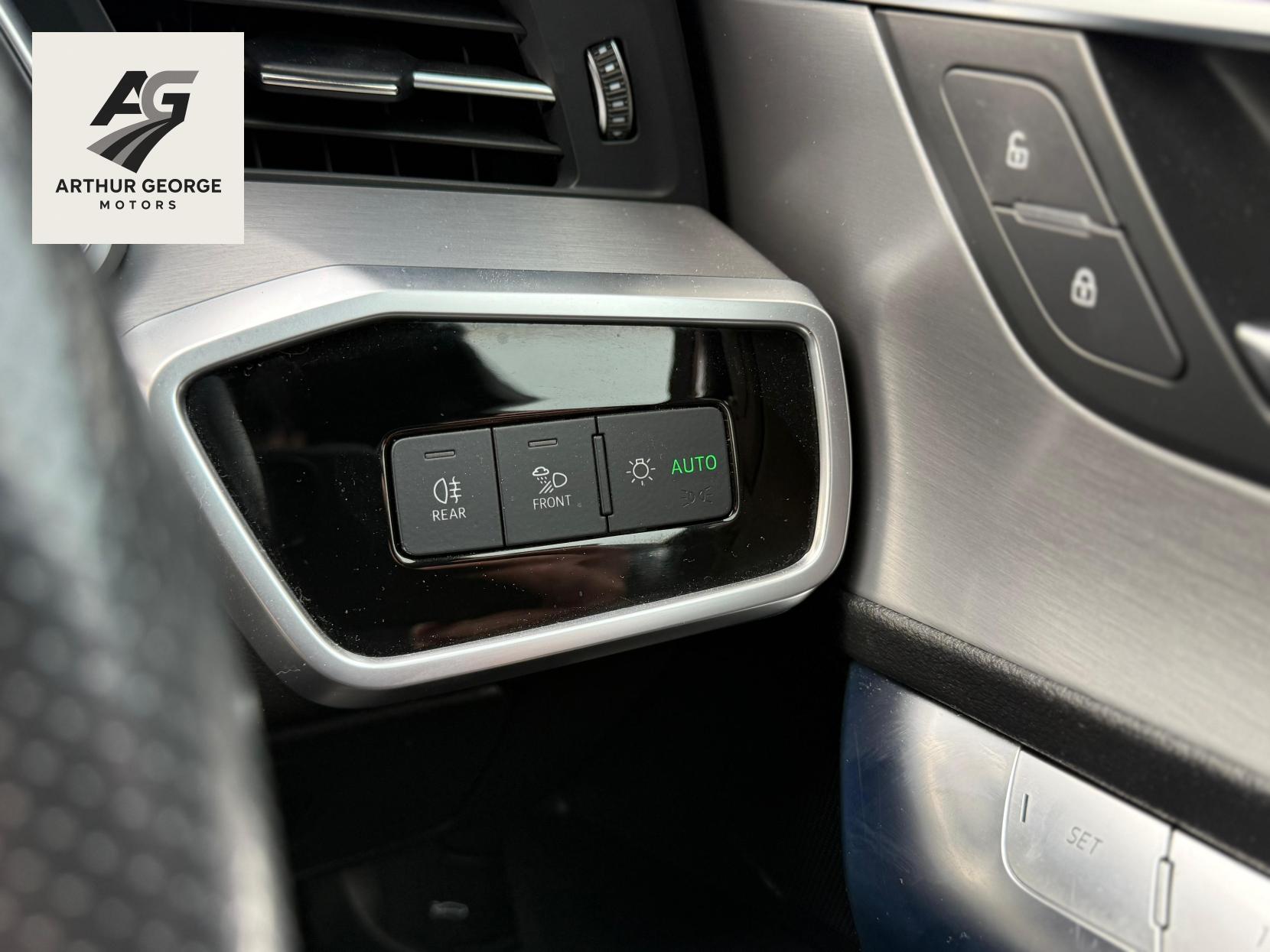 Audi A6 Saloon 2.0 TFSIe 50 S line Saloon 4dr Petrol Plug-in Hybrid S Tronic quattro Euro 6 (s/s) 14.1kWh (299 ps)